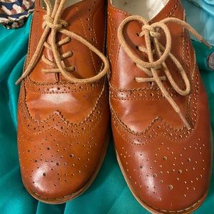 Light Brown/Tan Oxfords